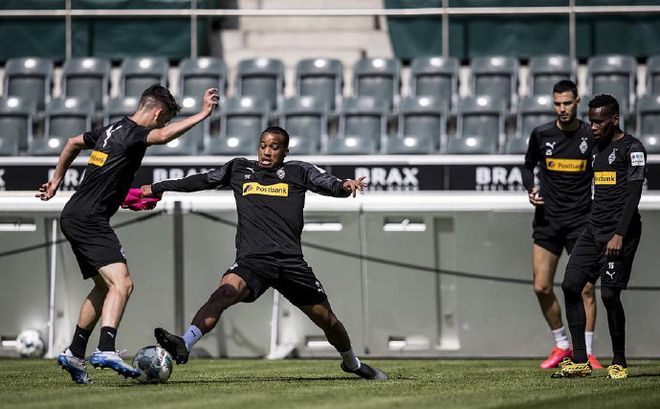 冲刺阶段门兴格拉德巴赫调整名单以备法甲冲刺阶段辽宁本钢调整名单以备西甲，网友：西汉姆围绕欧冠伤情更新的简单介绍